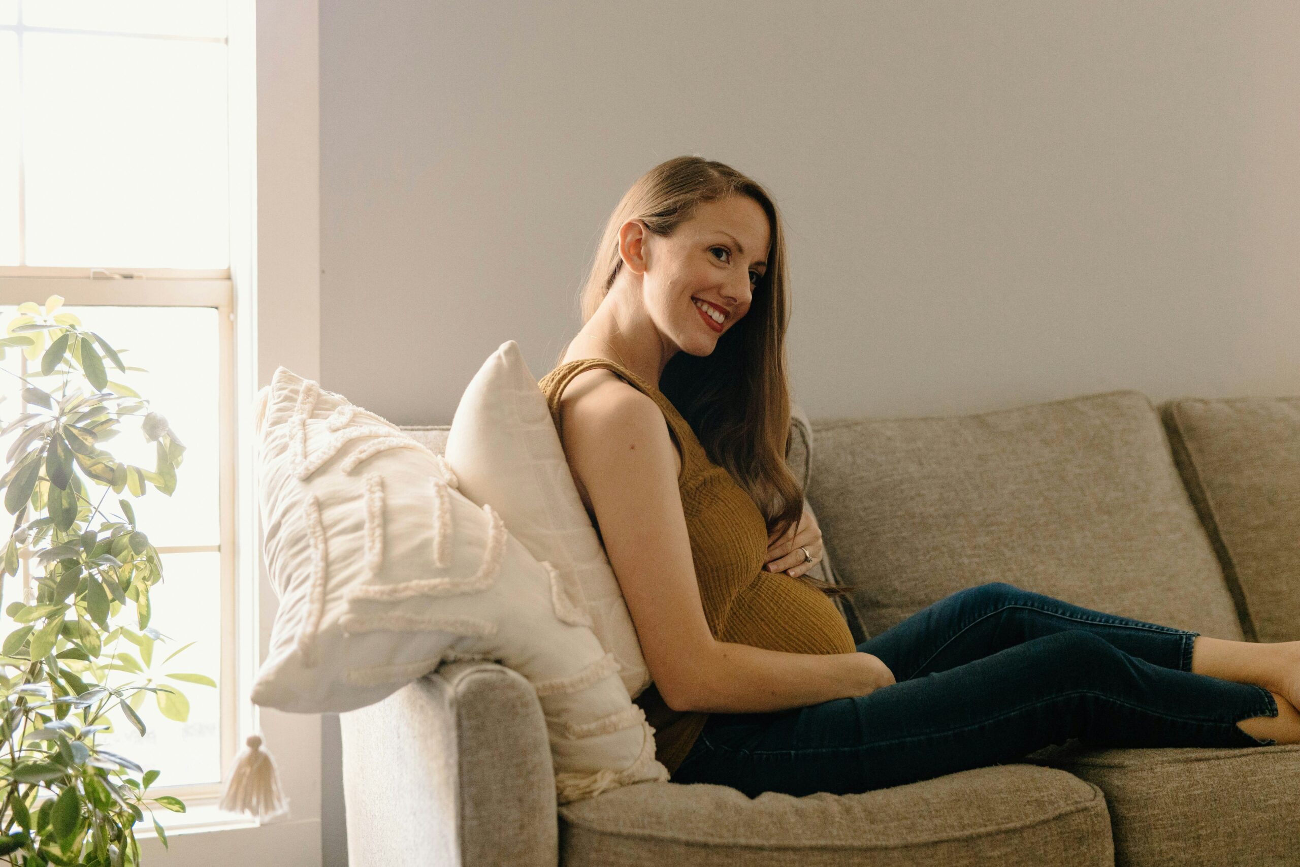Femme enceinte sereine séance sophrologie périnatal Gembloux